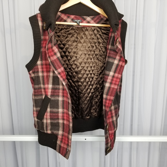 Puff Vest Plaid Womans Miss Me hooded - Picture 4 of 5